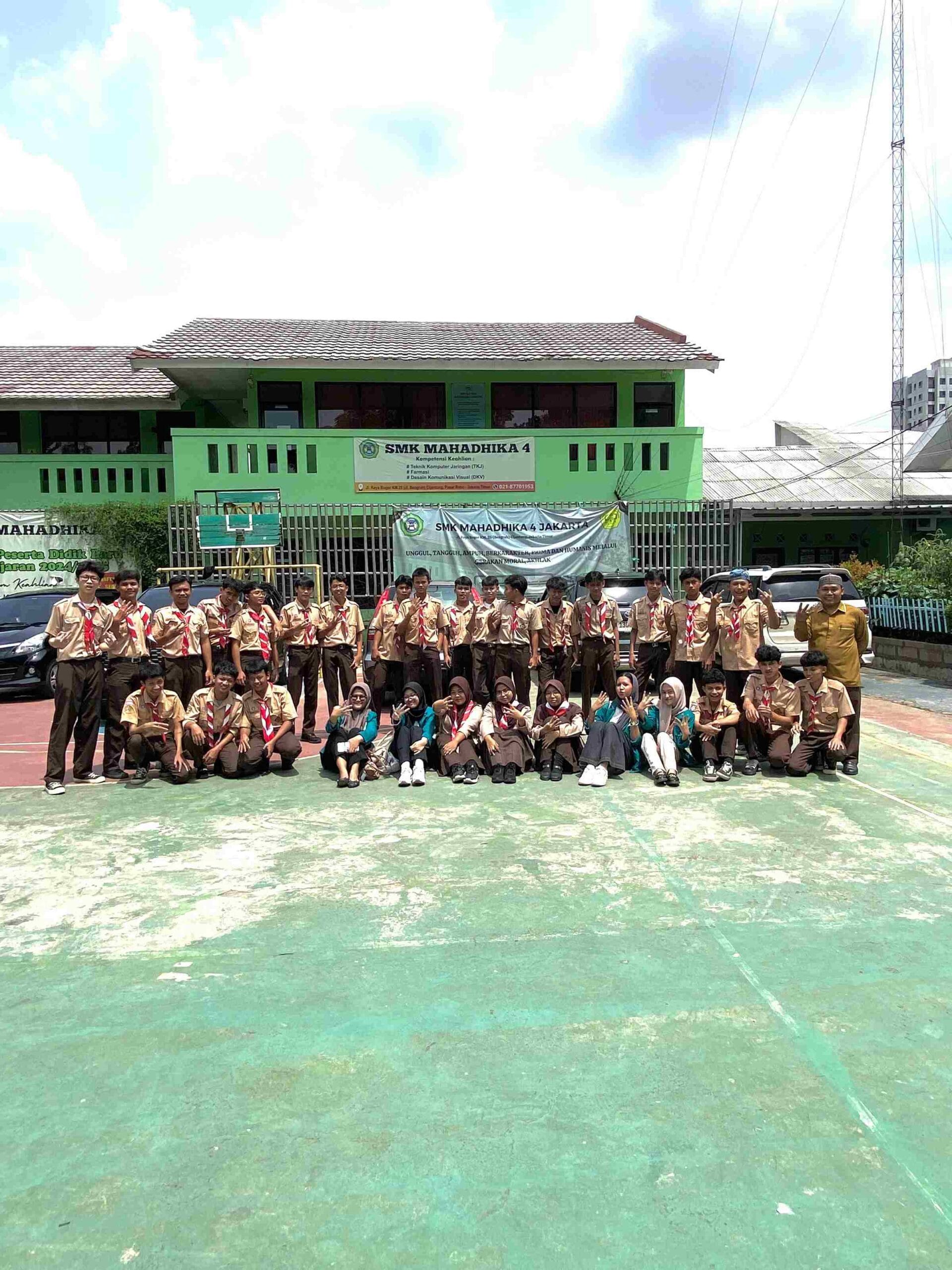 Tingkat Minat Membaca pada Siswa Kelas XI Teknik Komputer Jaringan dan Farmasi di SMK Mahadhika 4