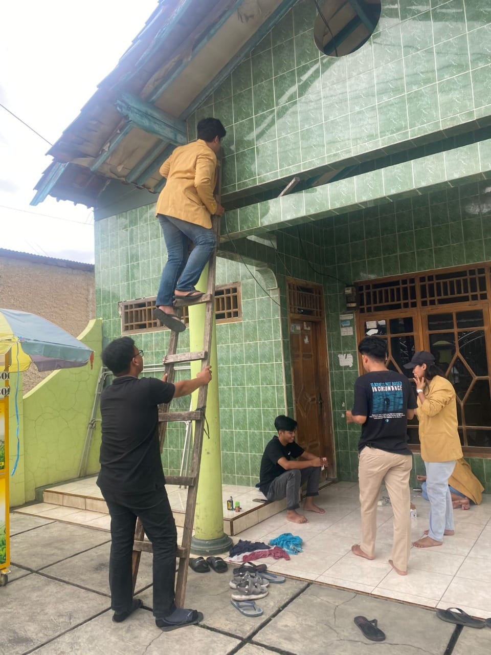 Mahasiswa KKN Ubhara Jaya Membangun Desa Kertamukti Melalui Edukasi Keamanan Cyber dalam Partisipasi Masyarakat