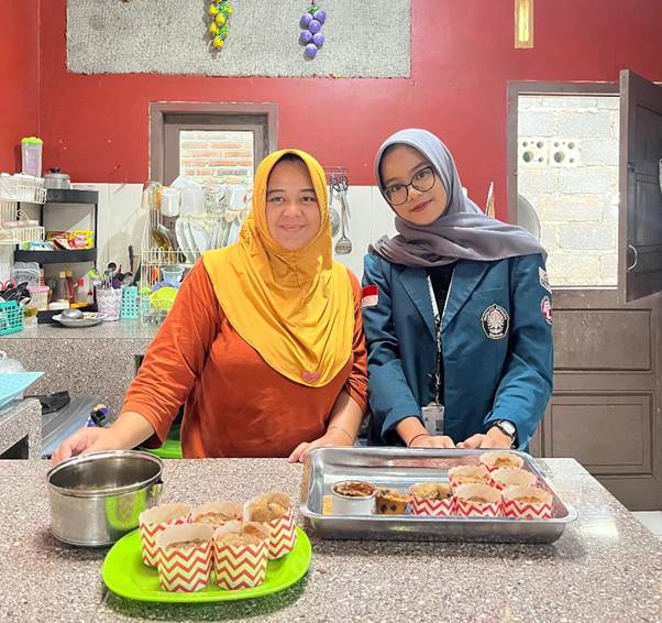 Mahasiswa KKN Tematik UNDIP Optimalkan Potensi UMKM melalui Inovasi Pembuatan Cookie Cup