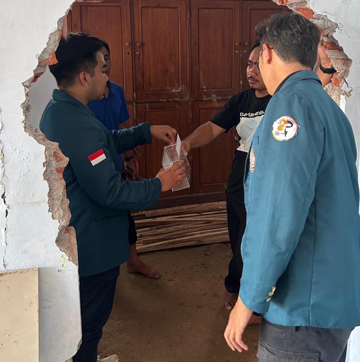 Mahasiswa KKN UNDIP Bangun Demokrasi Desa Lewat Program Kotak Aspirasi 2 Mahasiswa KKN UNDIP Bangun Demokrasi Desa Lewat Program Kotak Aspirasi