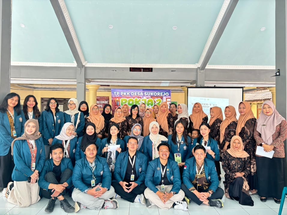 Mahasiswa Undip Gelar Penyuluhan Perlindungan Konsumen di Desa Sukorejo untuk Dukung UMKM Berintegritas