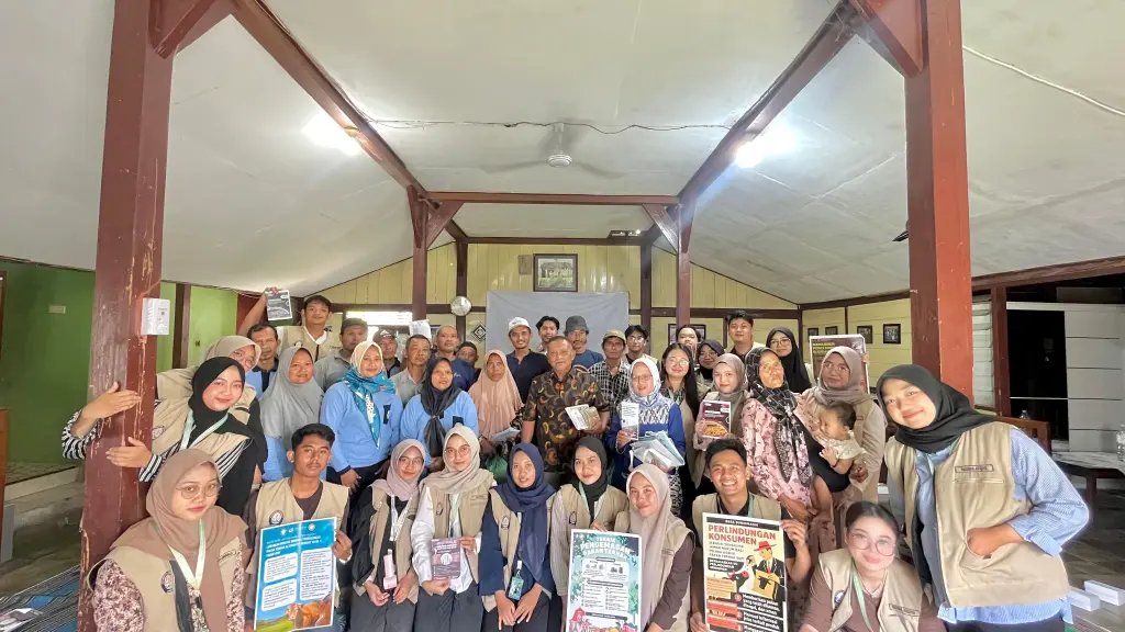 Mahasiswa KKN UNDIP Gelar Sosialisasi dan Demonstrasi Pembuatan Konsentrat Ternak Sapi dan Kambing Penggemukan di Desa Sugihmanik