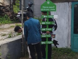 Meningkatkan Kesadaran Lingkungan: Edukasi Umur Sampah Plastik Melalui Plang “Taukah Anda, Berapa Umur Sampah?” oleh Mahasiswa KKNT Undip 2025 di RW 03 Kelurahan Tambangan