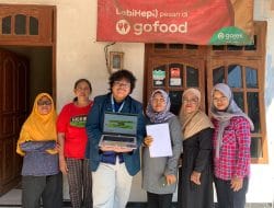 Mahasiswa KKN UNDIP Dampingi UMKM Pedurungan Kidul Susun SOP dan Katalog Produk Guna Tingkatkan Daya Saing