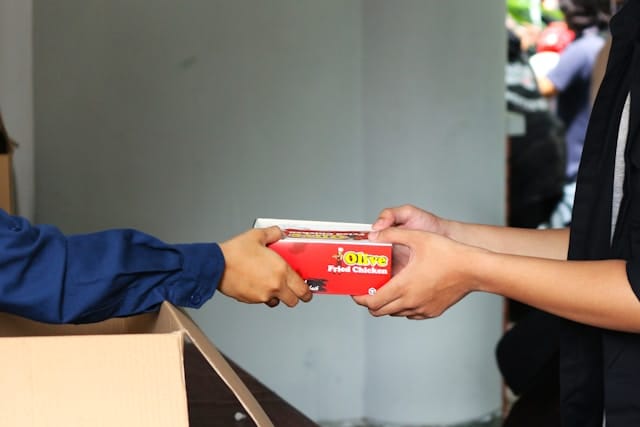 Fenomena “Jumat Berkah” di Media Sosial: Spirit Sedekah, Tantangan Ikhlas, dan Budaya Digital. Apa kata Islam? 2 Fenomena “Jumat Berkah” di Media Sosial: Spirit Sedekah, Tantangan Ikhlas, dan Budaya Digital. Apa kata Islam?