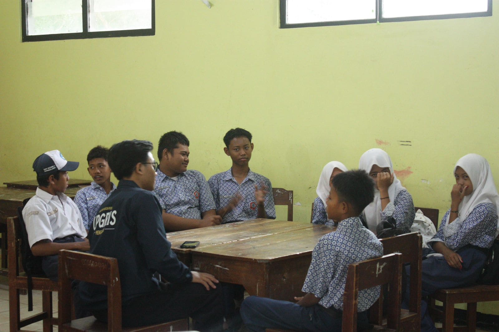 Mahasiswa KKN UPGRIS Adakan Layanan Bimbingan Kelompok Cegah Kekerasan Seksual di SMPN 1 Karimunjawa 2 Mahasiswa KKN UPGRIS Adakan Layanan Bimbingan Kelompok Cegah Kekerasan Seksual di SMPN 1 Karimunjawa