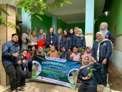 Mahasiswa KKN UPGRIS Kelompok 1 Ajak Warga Karimunjawa Sulap Serabut Kelapa Jadi Cocodama