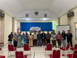 Mahasiswa UMM Bangun Kesadaran Lingkungan Warga Tawangsari Lewat Edukasi 3R