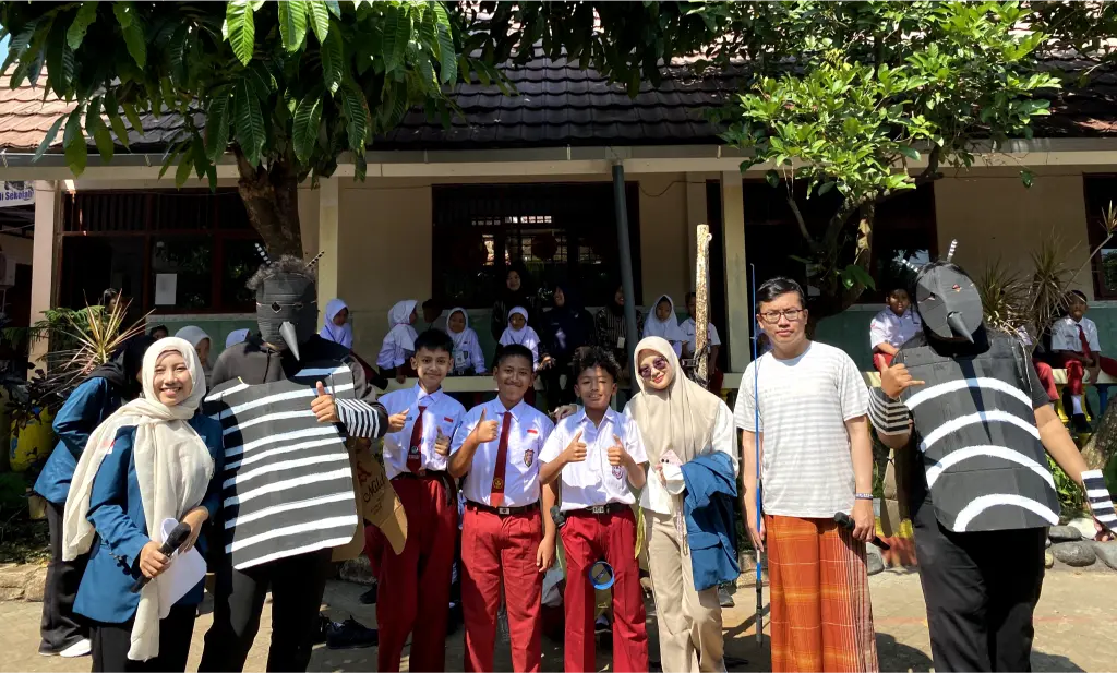 Terapkan PBL Berbasis Drama dan Games Gobag Sodor, KKNT 110 UNDIP Gelar Edufest di SDN Pudakpayung 01