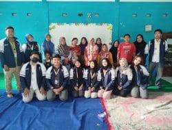 Uang Keluarga di Tangan Ibu, Mahasiswa KKN-T IDBU Undip Dampingi Literasi Keuangan di Kalikesek