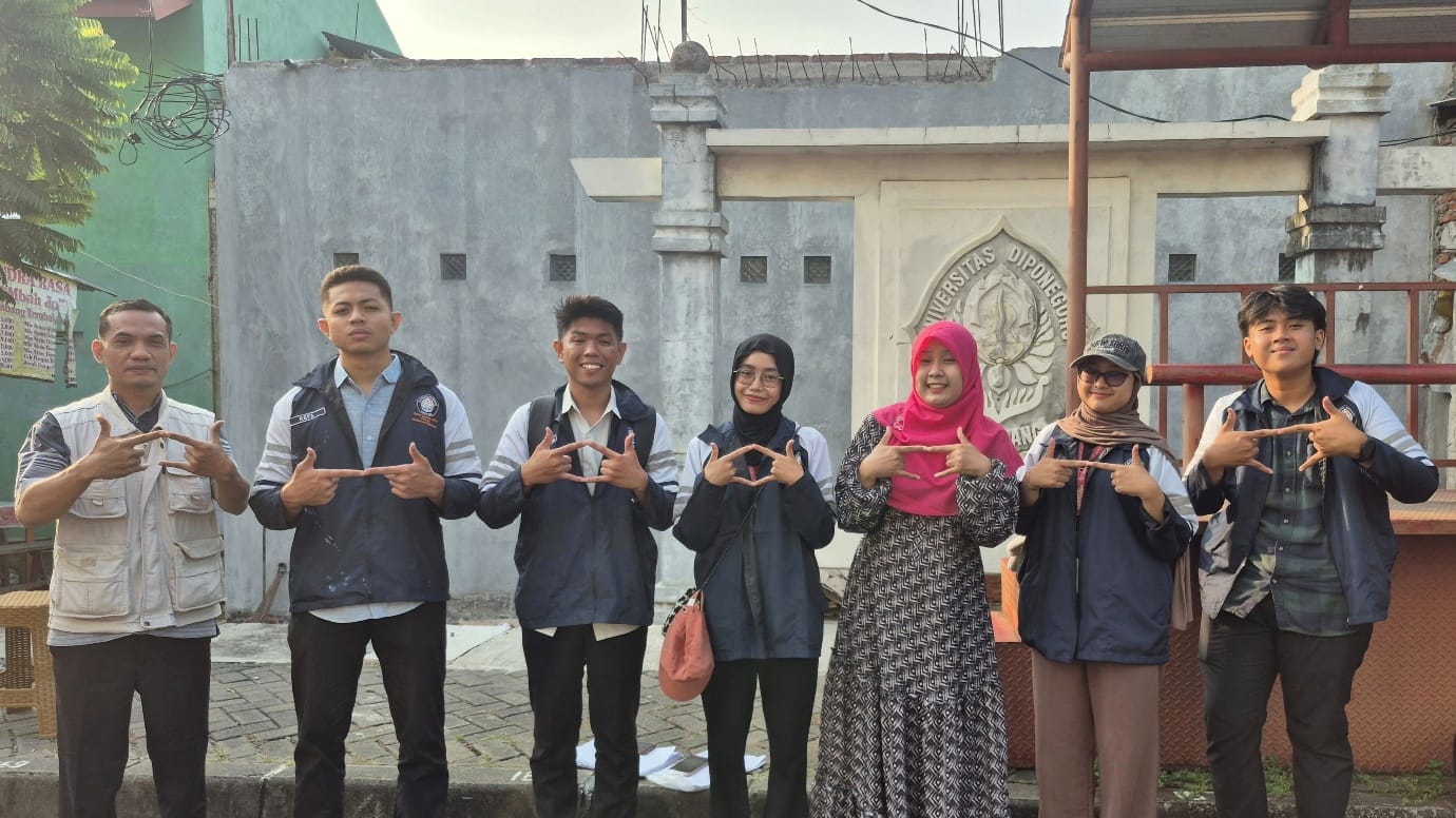 Mahasiswa KKN IDBU 22 UNDIP Bantu Tenant CFD Sikatak, Permudah Akses Sertifikasi Halal