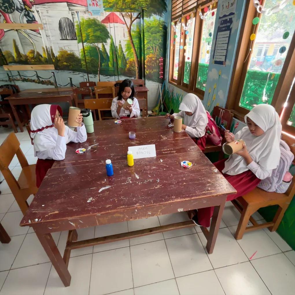 Mahasiswa KKN-T 102 Universitas Diponegoro Mengedukasi Siswa Sekolah Dasar tentang Pentingnya Menabung Sejak Usia Dini