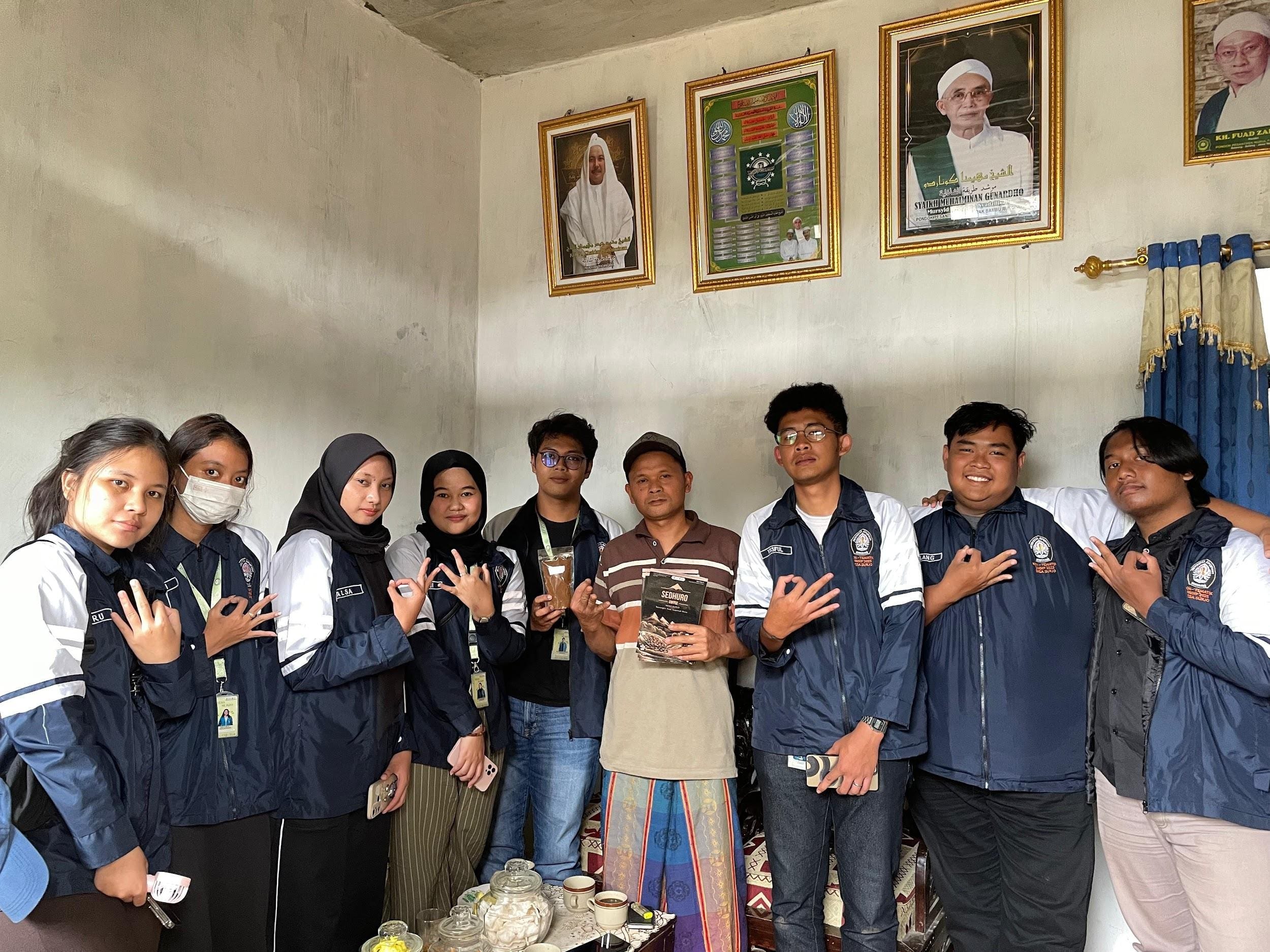 UMKM Desa Surjo Level Up Berkat Sentuhan Digital dan Inovasi ala KKNT IDBU 71 Universitas Diponegoro