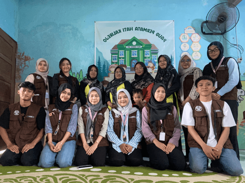 Mahasiswa KKN Tematik 08 Universitas PGRI Semarang Bantu Persiapan Akreditasi PAUD Permata Hati Kalirejo 1 /private/var/mobile/Containers/Data/Application/E3C5C18C-47B5-47D0-B26A-1307C51EFDEB/tmp/insert_image_tmp_dir/2025-09-19 20:44:42.962000.png2025-09-19 20:44:42.962000