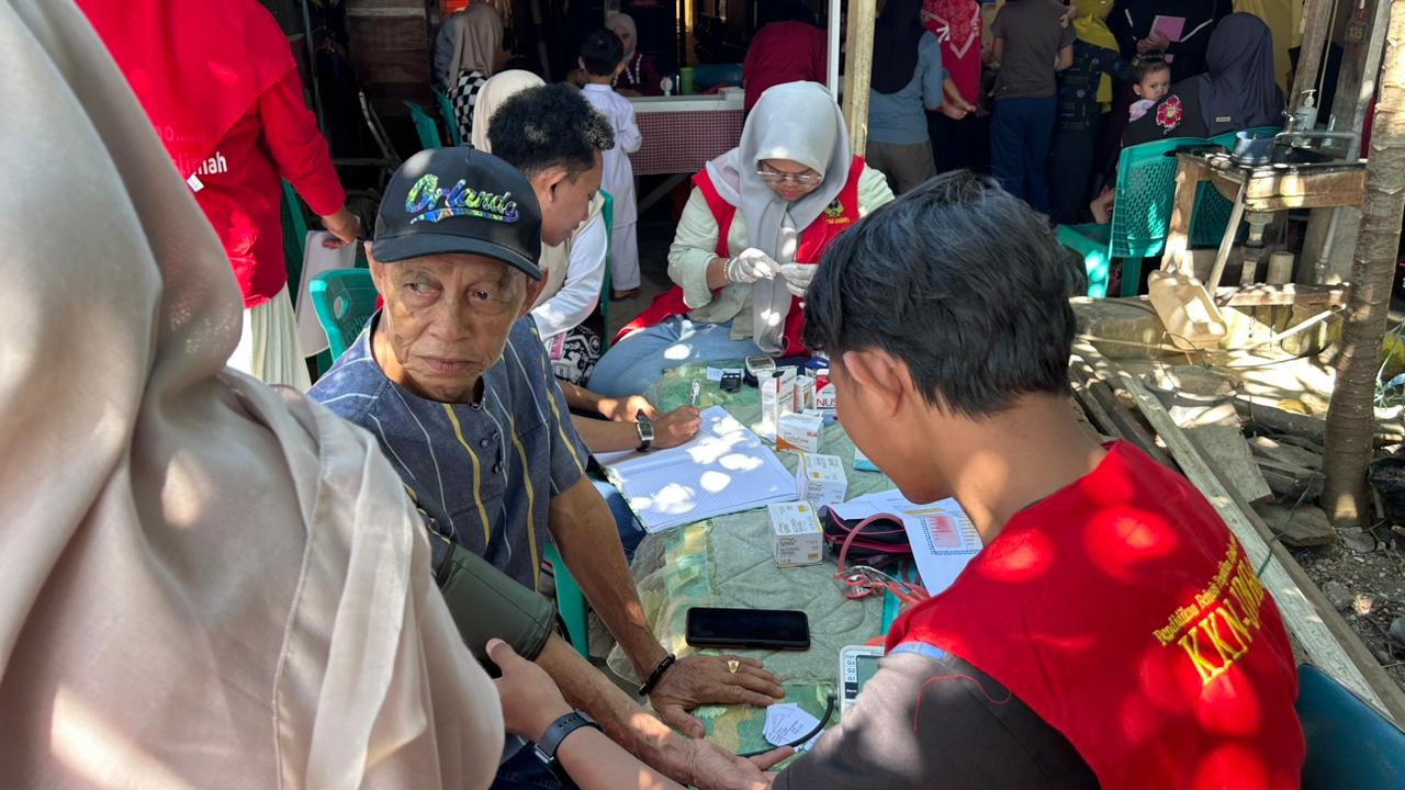 Mahasiswa KKN UNHAS Prestasi Gelombang 114 Gelar Program PEKA SEHAT, Hadirkan Pemeriksaan Kesehatan Gratis untuk Warga Tamalanrea