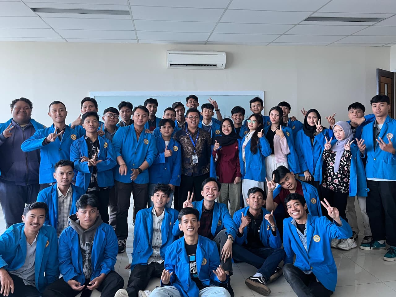 Dari Nothing jadi Jago Koding! Ini Semua Gara-gara Teknik Informatika Universitas Pamulang