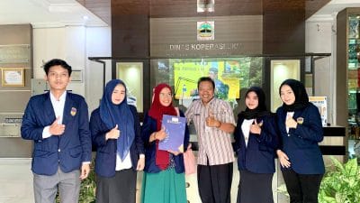 Mahasiswa Universitas PGRI Semarang Jalani Magang di Dinas Koperasi dan UMKM Provinsi Jawa Tengah (Pameran Produk UMKM Sebagai Media Pemberdayaan dan Promosi: Peran Bidang Bina Usaha dan Pemasaran ) 12 76565c34-f125-40e4-a3c8-c3a572817636