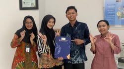 MAHASISWA UNIVERSITAS PGRI SEMARANG (UPGRIS) PEROLEH PENGALAMAN PROFESIONAL DI BANK SYARIAH INDONESIA AREA SEMARANG KOTA 2 WhatsApp Image 2025-10-28 at 13.52.28_01fd9f13