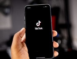 Dampak Penggunaan Tiktok Terhadap Fokus Belajar Siswa 13 Dampak Penggunaan Tiktok Terhadap Fokus Belajar Siswa