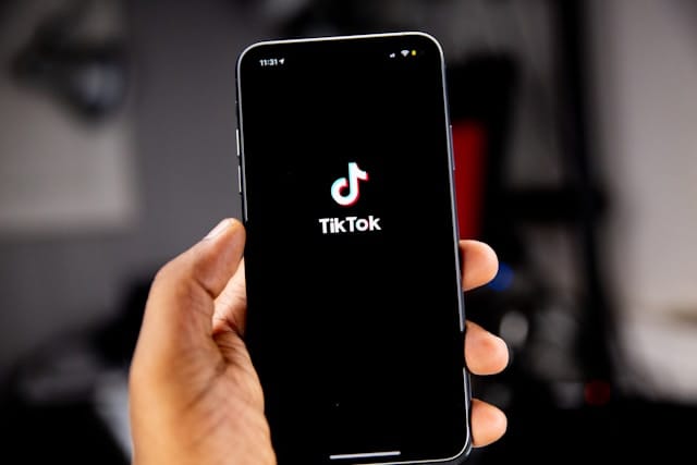 Dampak Penggunaan Tiktok Terhadap Fokus Belajar Siswa
