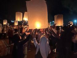 Mahasiswa KKN UPGRIS Kelompok 42 Meriahkan Puncak HUT SMP 1 Tuntang dengan Penerbangan Lampion 19 Mahasiswa KKN UPGRIS Kelompok 42 Meriahkan Puncak HUT SMP 1 Tuntang dengan Penerbangan Lampion