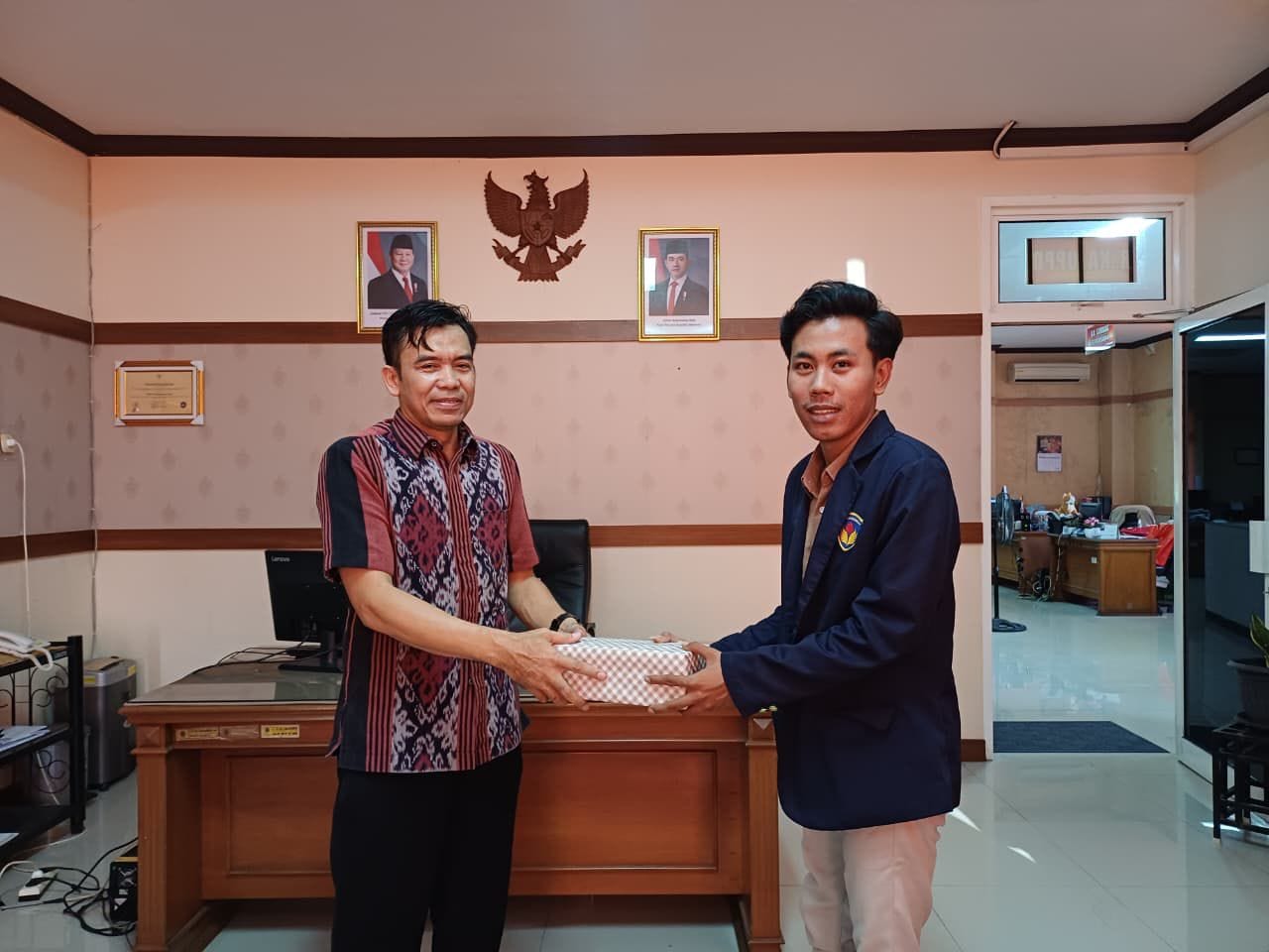 Mahasiswa Program Studi Manajemen Universitas PGRI Semarang Bagikan Pengalaman Magang Industri di UPPD/Samsat Kabupaten Pati 1 Mahasiswa Program Studi Manajemen Universitas PGRI Semarang Bagikan Pengalaman Magang Industri di UPPD/Samsat Kabupaten Pati