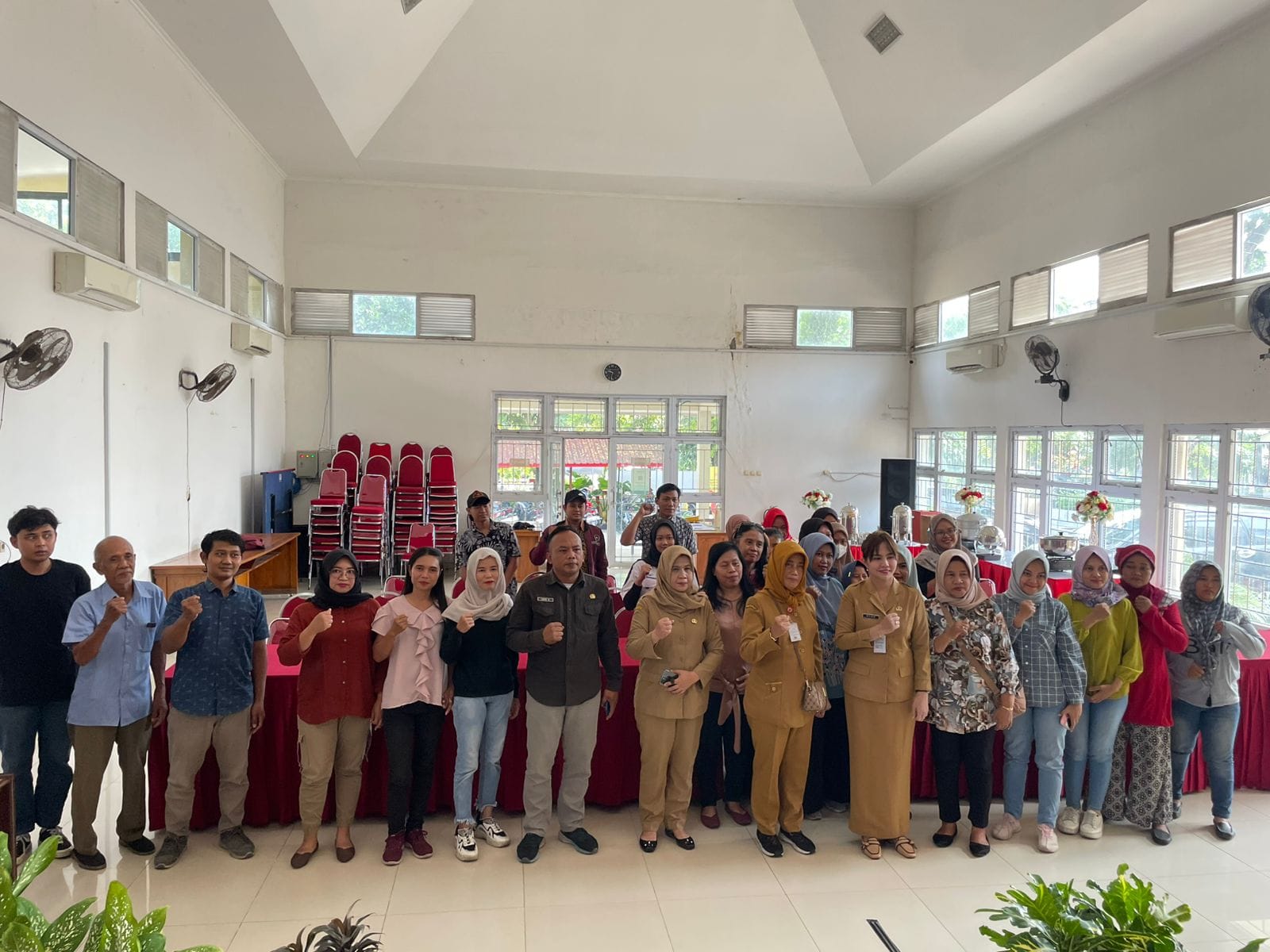 Mahasiswa Universitas PGRI Semarang Pelajari Strategi Pengelolaan SDM Pemerintah Melalui Sosialisasi dan Pelatihan IKM di Dinas Perindustrian Kota Semarang 1 Mahasiswa Universitas PGRI Semarang Pelajari Strategi Pengelolaan SDM Pemerintah Melalui Sosialisasi dan Pelatihan IKM di Dinas Perindustrian Kota Semarang