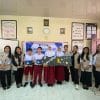 Mahasiswa KKN Universitas Negeri Manado Ajak Siswa SDN 01 Kotamobagu Buat Proyek Tata Surya Berbasis Buku Literasi