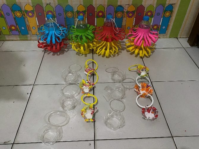 Mahasiswa UNY Gelar Edukasi Daur Ulang “Eco-Craft” di SDN 1 Gambiranom, Aksi Nyata Dukung SDGs 12 & 13