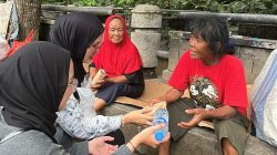 Mahasiswa PGPAUD UNY Luncurkan Program “Food For Good” untuk Mendukung SDGs 2 dan SDGs 1 Melalui Aksi Penyaluran Makanan kepada Warga yang Membutuhkan di Sekitar Kampus