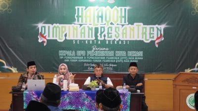 Perkuat Sinergi, Pimpinan Pesantren dan Pemerintah Kota Bekasi Gelar Halaqoh Strategis 11 Perkuat Sinergi, Pimpinan Pesantren dan Pemerintah Kota Bekasi Gelar Halaqoh Strategis