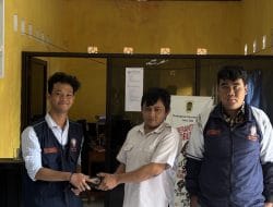 Antisipasi Bencana, Mahasiswa KKN Undip Serahkan Prototipe Alat Deteksi Banjir Sederhana untuk Desa Ngandong, Kabubaten Klaten