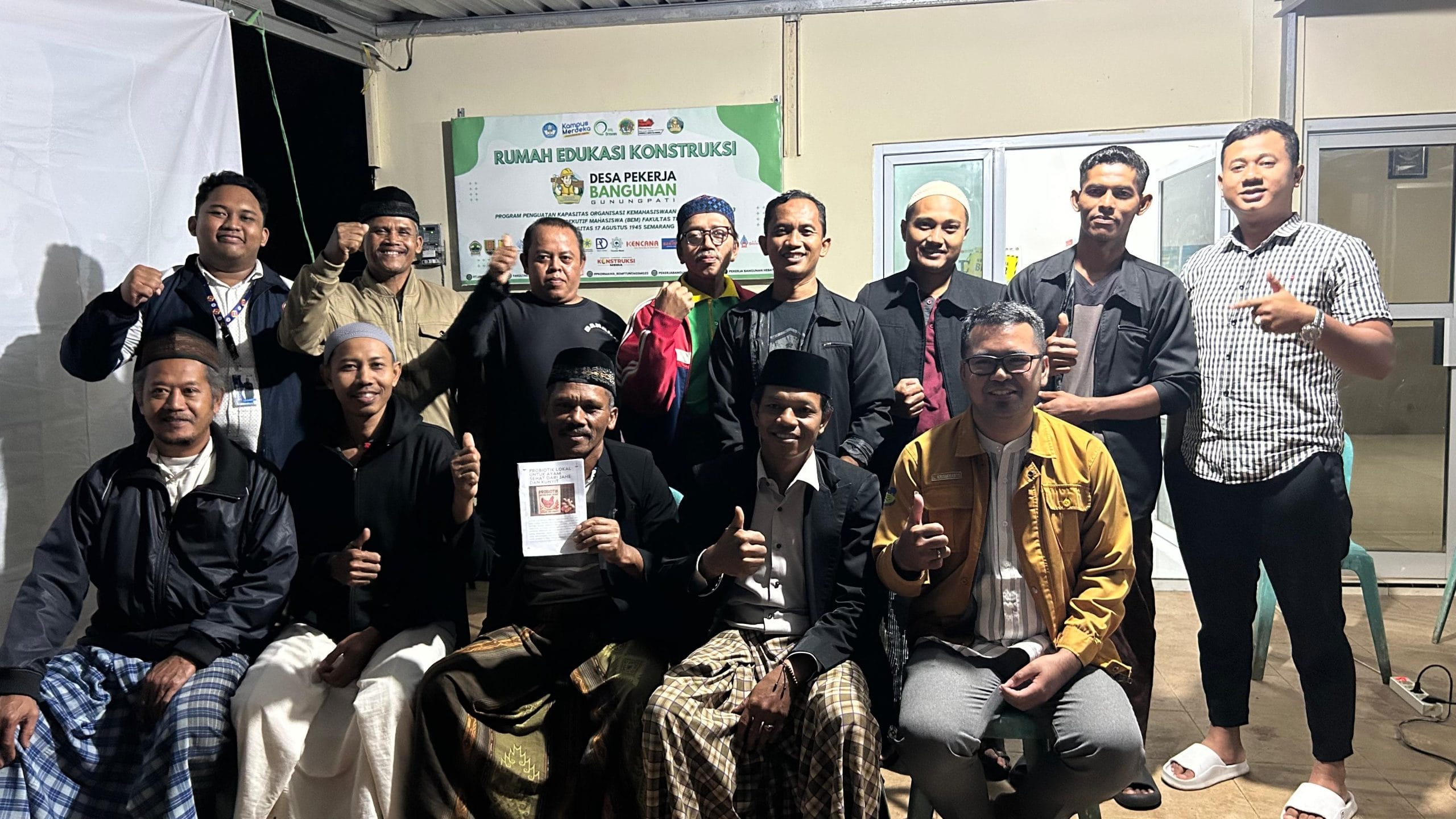 Dari Sampah jadi Solusi, Mahasiswa KKN-T UNDIP Edukasi Pemanfaatan Kulit Durian sebagai Kompos dan Biopori di Lingkungan Siroto Gunungapati Semarang 1 Dari Sampah jadi Solusi, Mahasiswa KKN-T UNDIP Edukasi Pemanfaatan Kulit Durian sebagai Kompos dan Biopori di Lingkungan Siroto Gunungapati Semarang