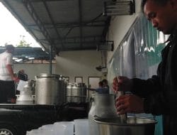 Mahasiswa KKN UPGRIS Dukung Peningkatan Mutu dan Pemasaran Susu Sapi di Singosari, Mojosongo, Boyolali