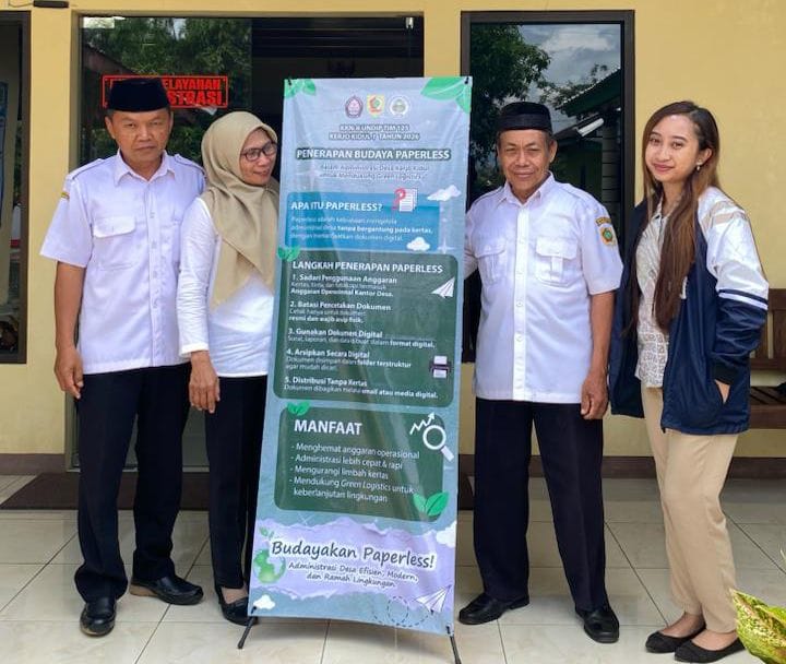 Langkah Nyata Menuju Green Logistics: Mahasiswa KKN UNDIP Terapkan Administrasi Paperless di Kantor Desa Kerjo Kidul Wonogiri