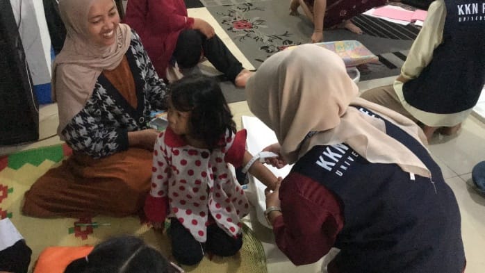 Mahasiswa KKN Untidar Hadirkan Program SIGAP SEHAT DALANGAN: Sinergi Edukasi Gizi dan Kesiapsiagaan Kesehatan di Dusun Dalangan, Desa Pandean 3 Mahasiswa KKN Untidar Hadirkan Program SIGAP SEHAT DALANGAN: Sinergi Edukasi Gizi dan Kesiapsiagaan Kesehatan di Dusun Dalangan, Desa Pandean