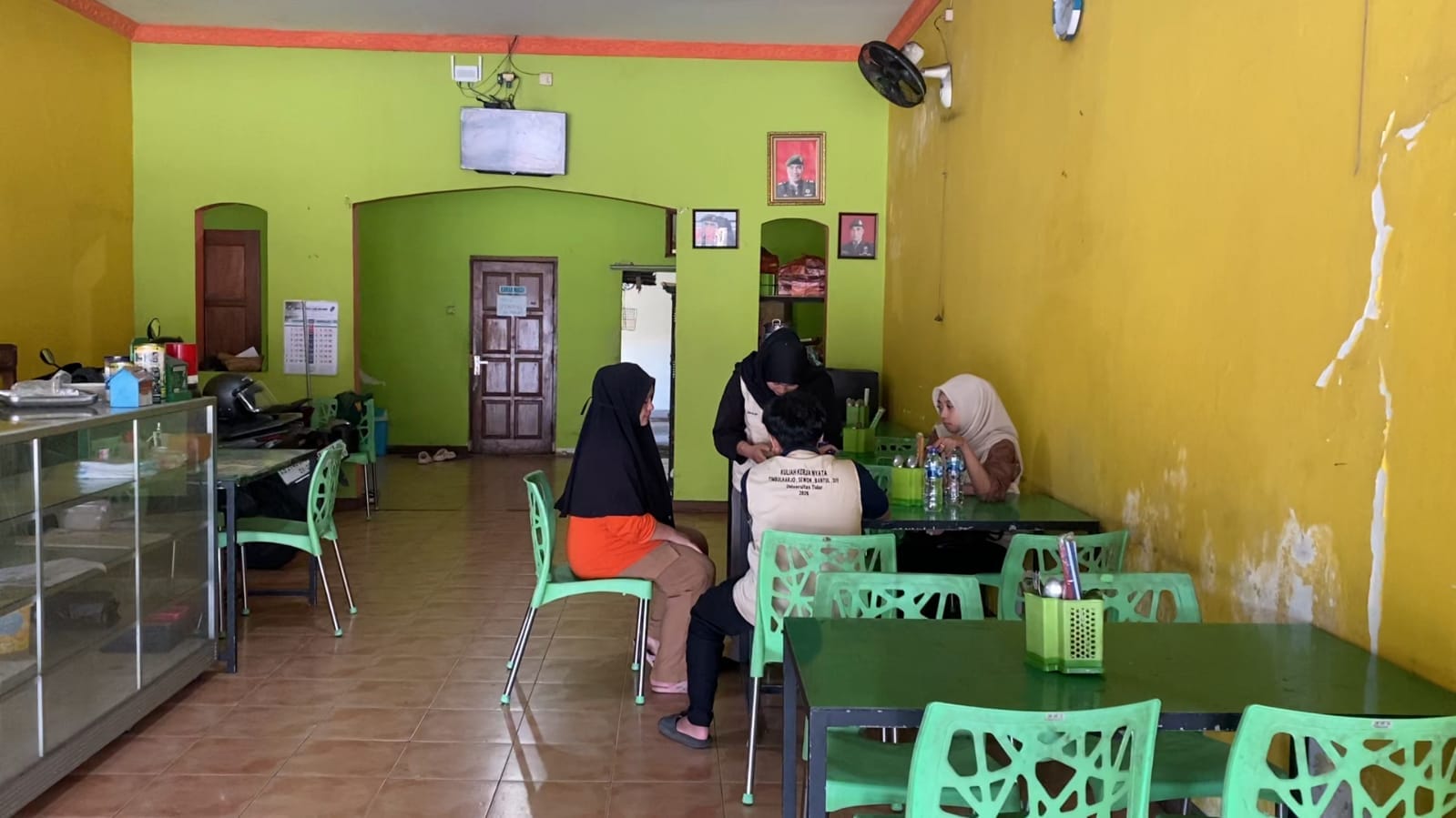 Mahasiswa KKN Universitas Tidar Dorong Digitalisasi UMKM Dusun Gabusan melalui Pembuatan Titik Lokasi, Penerapan Pembayaran QRIS, serta Promosi Usaha melalui YouTube