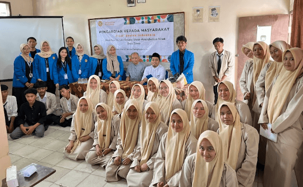 Mahasiswa PKM UNPAM Gelar Pelatihan Menulis Resensi, Langkah Nyata Tingkatkan Minat Baca Siswa