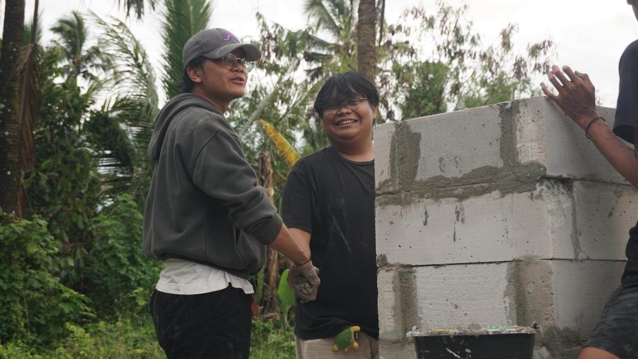 Mahasiswa KKN UNS 181.2 Kenalkan Teknologi Rocket Stove Hemat Energi di Desa Timpag 2 Mahasiswa KKN UNS 181.2 Kenalkan Teknologi Rocket Stove Hemat Energi di Desa Timpag