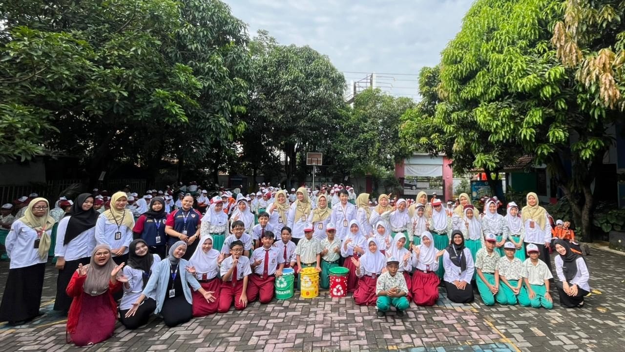 Siaga Sejak Dini, Mahasiswa PPL UPGRIS Ajarkan Penanganan Kebakaran lewat Drama Pendek di SD Negeri Palebon 03