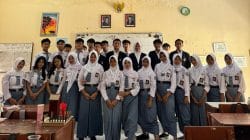 Siaga Banjir Sejak Dini, Mahasiswa Magang UPGRIS Gelar Sosialisasi Satuan Pendidikan Aman Bencana di SMA N 2 Kendal 3 Siaga Banjir Sejak Dini, Mahasiswa Magang UPGRIS Gelar Sosialisasi Satuan Pendidikan Aman Bencana di SMA N 2 Kendal