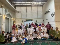 Mahasiswa UPN “Veteran” Jawa Timur Gelar Pengabdian Moderasi Beragama, Edukasi Pembiasaan Sholat 5 Waktu bagi Anak-anak TPQ Hidayatullah