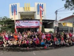 Mahasiswa UNTAG Surabaya Lakukan Pengabdian Kepada Masyarakat sebagai Wujud Pemberdayaan: Pengalaman Bersama Kelompok NR 3 Pegirian 1