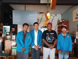 Mahasiswa Universitas Pamulang Rancang Aplikasi Inventory Real-Time untuk Meningkatkan Efisiensi Pengelolaan Persediaan Barang di Kopi Joss