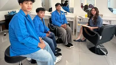 Mahasiswa Universitas Pamulang Rancang Bangun Website Company Profile untuk Media Promosi pada Blooms Salon Menggunakan Metode Waterfall